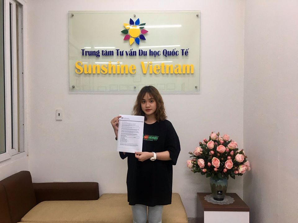 Visa du học Úc: Sunshine Vietnam chúc mừng em Vũ Thị Hồng Nhung đã đỗ Visa du học Úc.